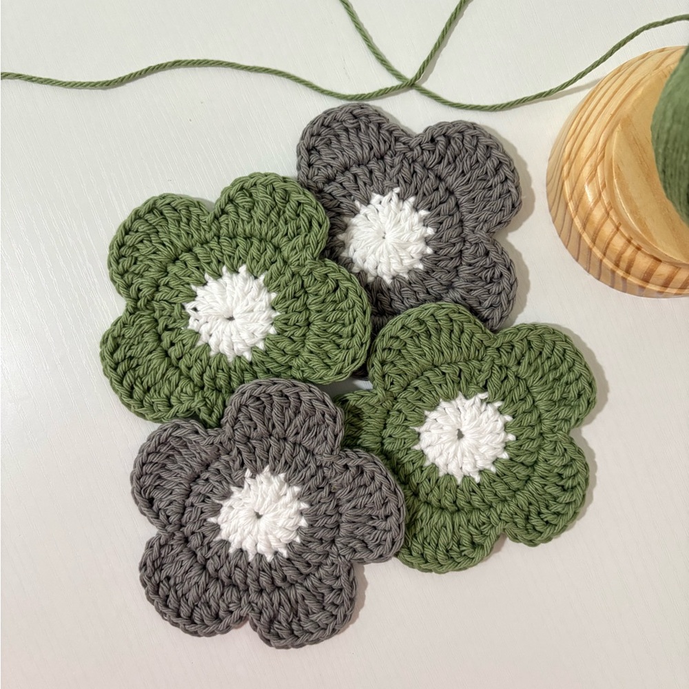 Handmade flowers coasters set of 4